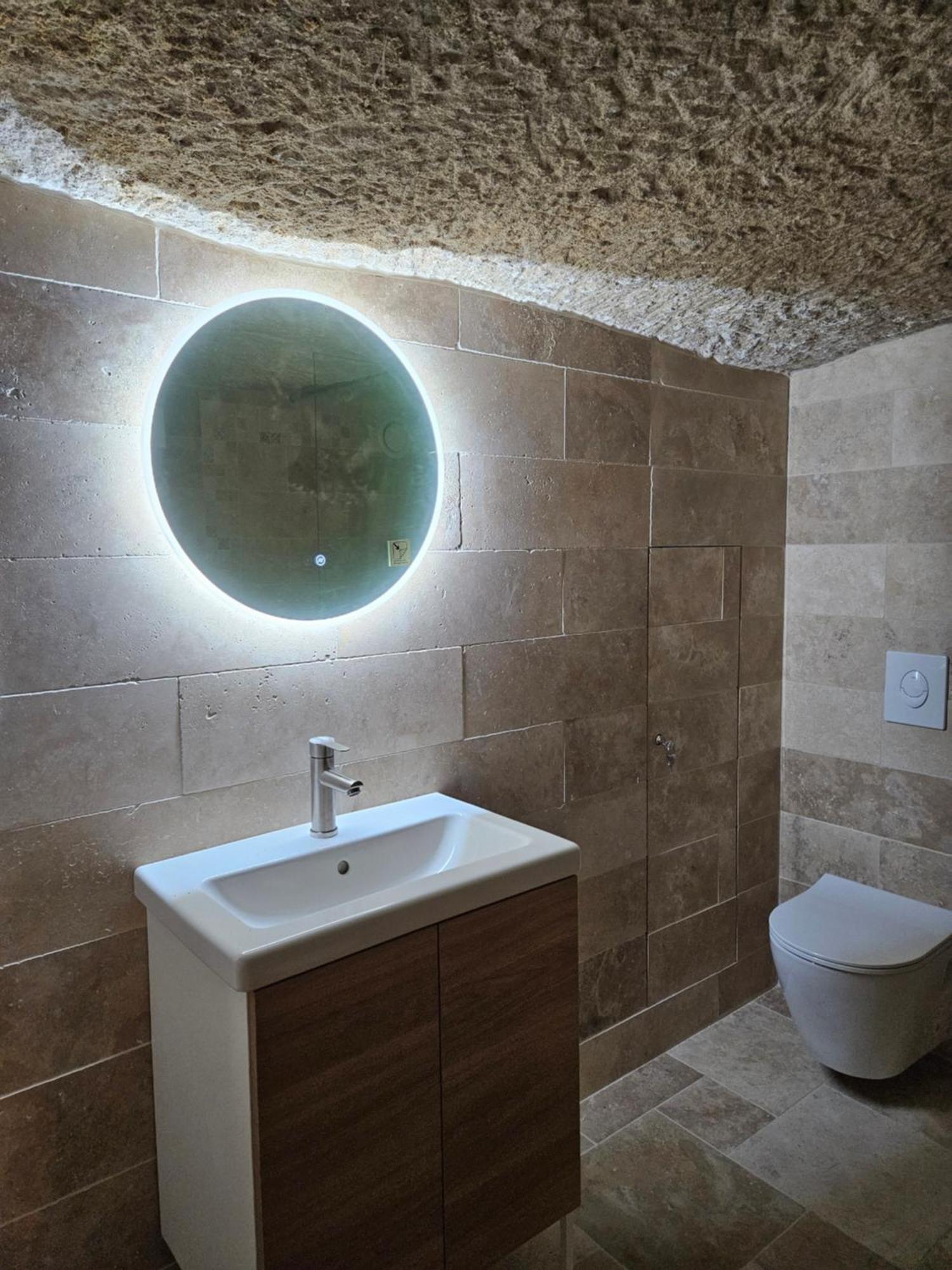 Appartement Le Cocon Troglodyte à Saint-Étienne-de-Chigny Extérieur photo